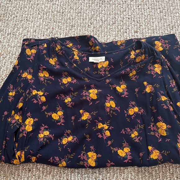 Floral women's dress - Picture 1 of 3